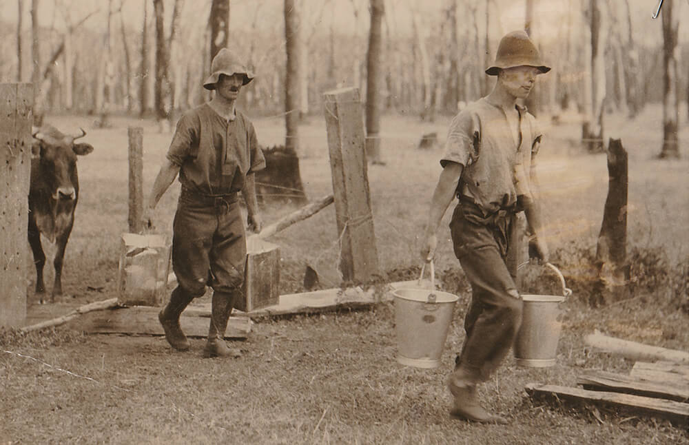 Farmers bringing water and food to field